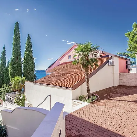 Gorgeous In 크리크베니카