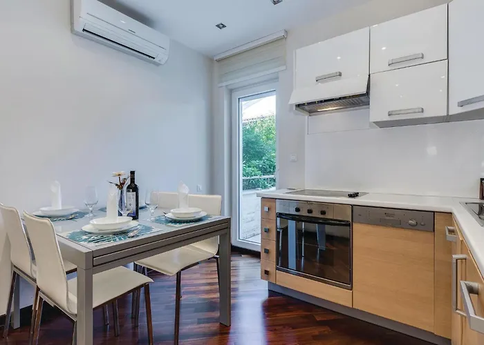 Gorgeous In Apartman *